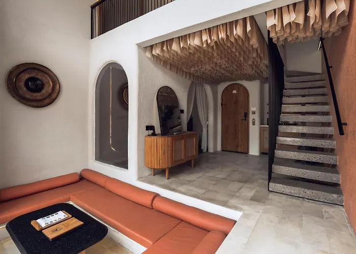 Villa Cyrus By Ini Vie Hospitality