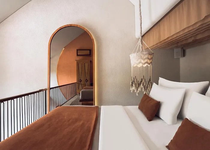 Cyrus By Ini Vie Hospitality Villa *